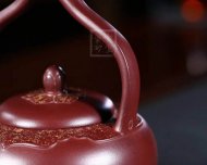 《梵華提梁》純手工高級工藝美術師宜興紫砂創(chuàng)新提梁壺紫泥泡茶壺套壺